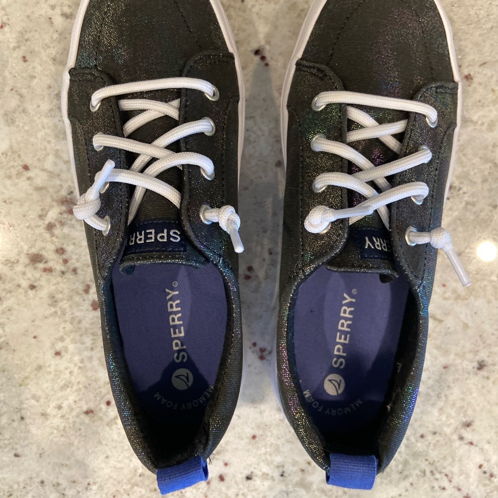 Sperry Kids Iridescent Black Sneakers New! - Picture 3 of 8